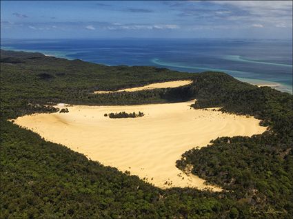 The Desert - Moreton Island - QLD SQ (PBH4 00 19153)